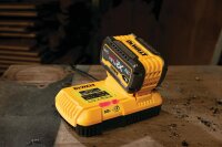 DEWALT System-Schnelladegeraet
